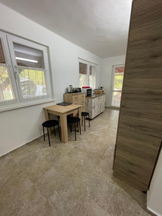 Eszter Apartman Villa Balatonmáriafürdő Esterno foto