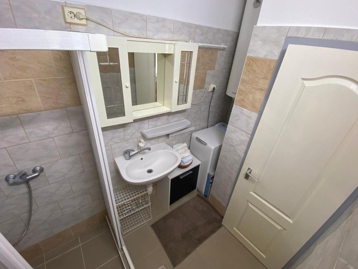 Eszter Apartman Villa Balatonmáriafürdő Esterno foto