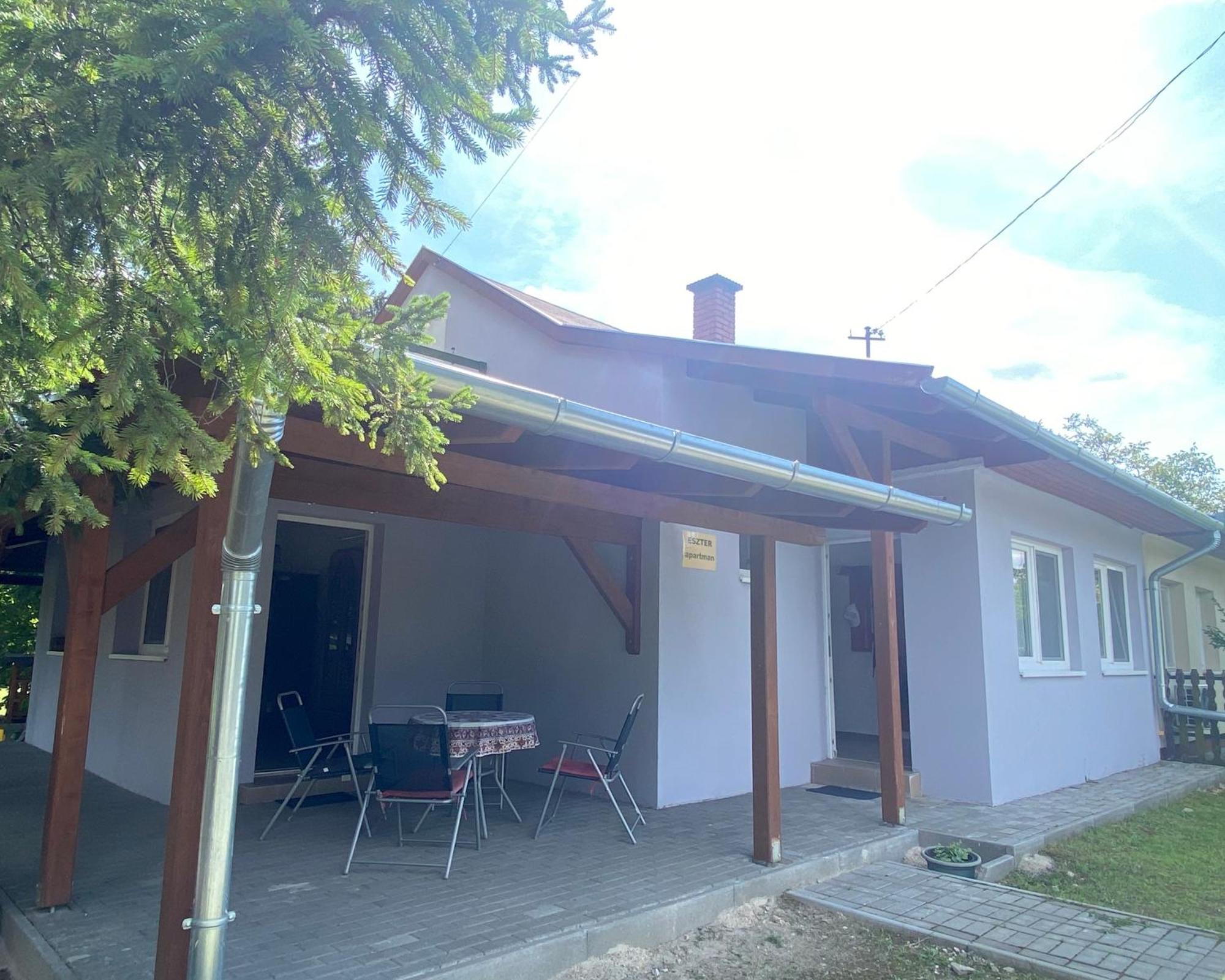 Eszter Apartman Villa Balatonmáriafürdő Esterno foto